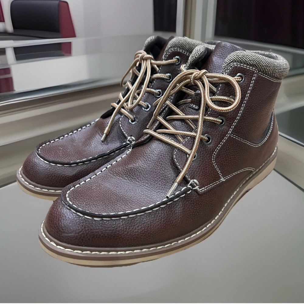 Men's Brown Flex Step Ankle Boot with Padded Collar and Contrast Stitching